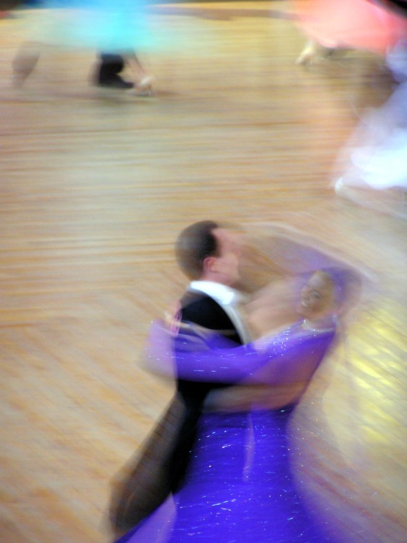Blurry Ballroom Dancers [CC]
