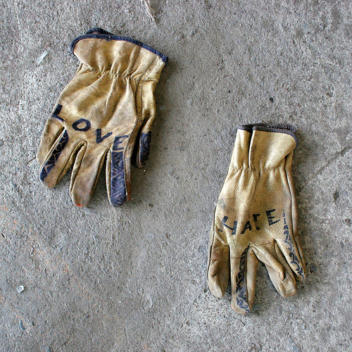 Love Hate Gloves (CC)